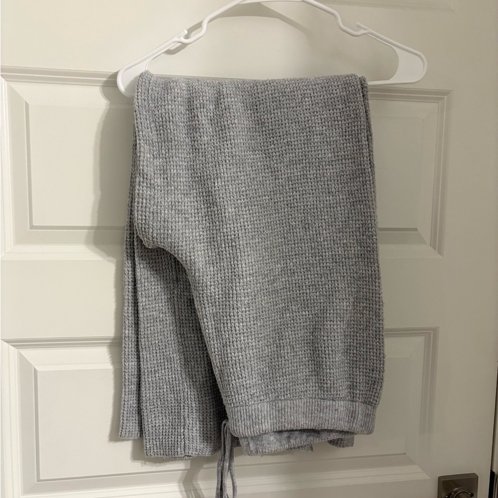 Aerie Light Gray Knit Pants